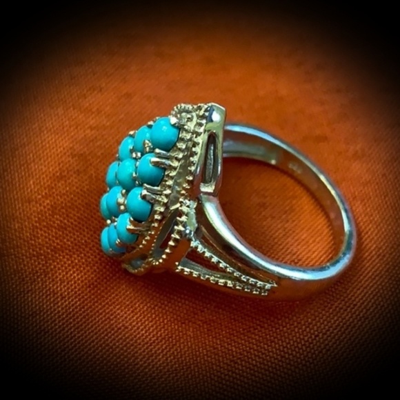 Vintage 1970's Look Turquoise Sterling Silver Ring - Picture 3 of 4